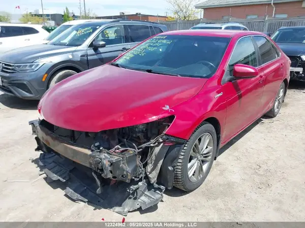 4T1BD1FK3GU187728 2016 TOYOTA CAMRY - Image 2