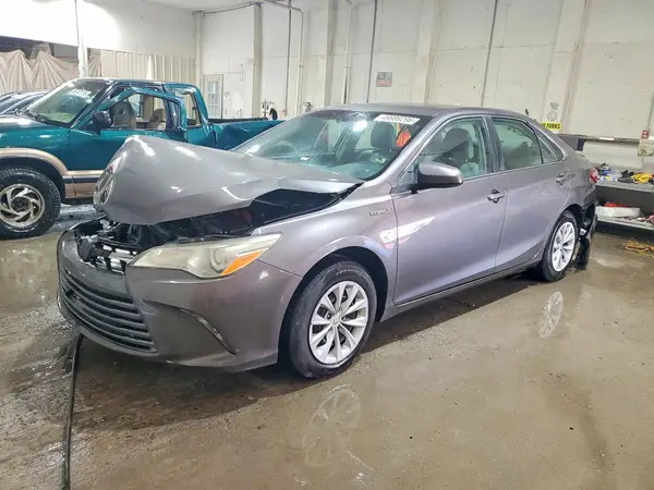 4T1BD1FK3GU192685 2016 TOYOTA CAMRY - Image 1