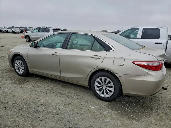 4T1BD1FK3GU194615 2016 TOYOTA CAMRY - Image 2