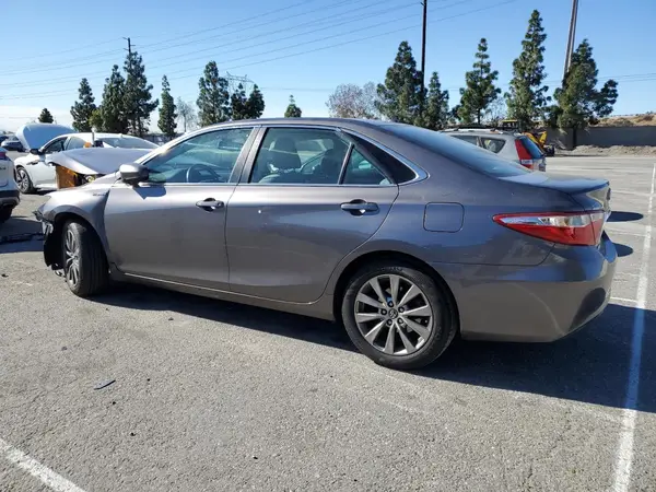 4T1BD1FK3GU194839 2016 TOYOTA CAMRY - Image 2