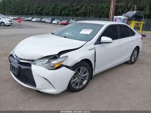4T1BD1FK3GU195649 2016 TOYOTA CAMRY - Image 2