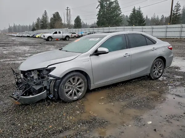 4T1BD1FK3GU196185 2016 TOYOTA CAMRY - Image 1