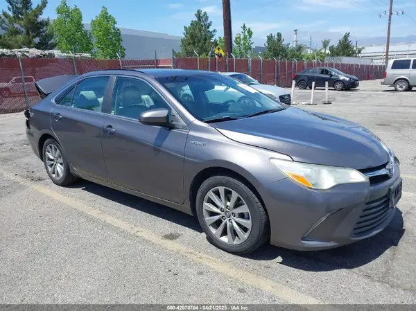 4T1BD1FK3GU198549 2016 TOYOTA CAMRY - Image 1