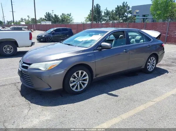 4T1BD1FK3GU198549 2016 TOYOTA CAMRY - Image 2