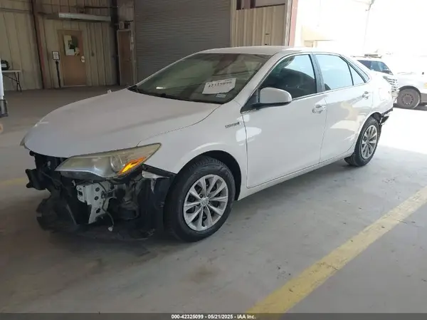 4T1BD1FK3GU199247 2016 TOYOTA CAMRY - Image 2