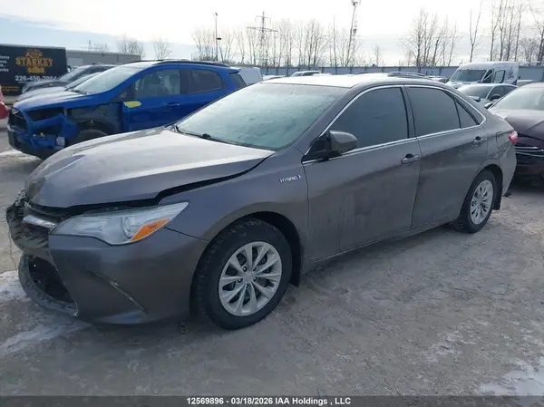 4T1BD1FK3GU200655 2016 TOYOTA CAMRY - Image 2