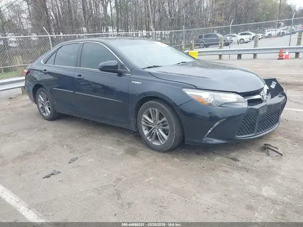 4T1BD1FK3HU205128 2017 TOYOTA CAMRY - Image 1