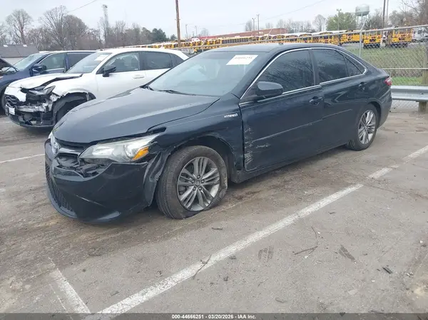 4T1BD1FK3HU205128 2017 TOYOTA CAMRY - Image 2