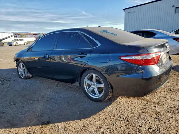 4T1BD1FK3HU210409 2017 TOYOTA CAMRY - Image 2