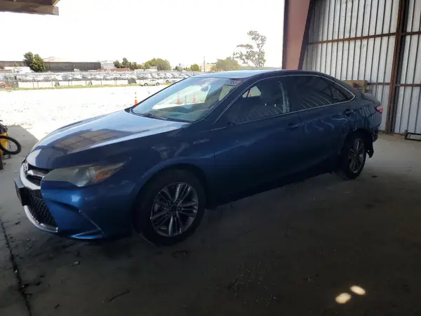 4T1BD1FK3HU211818 2017 TOYOTA CAMRY - Image 1