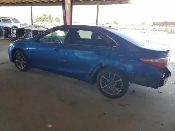4T1BD1FK3HU211818 2017 TOYOTA CAMRY - Image 2