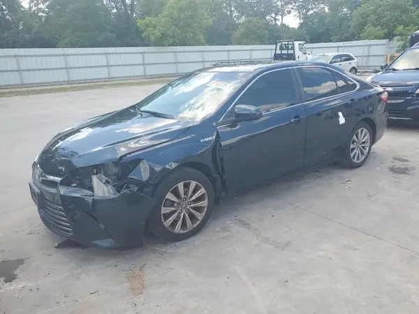 4T1BD1FK3HU218395 2017 TOYOTA CAMRY - Image 1