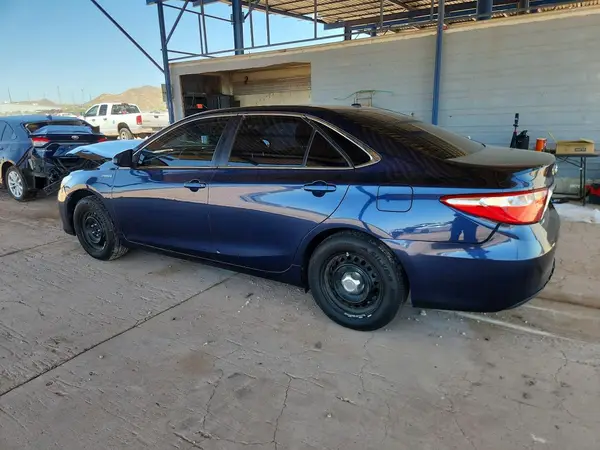 4T1BD1FK3HU221250 2017 TOYOTA CAMRY - Image 2