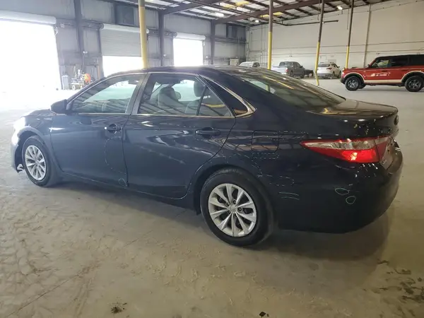 4T1BD1FK3HU223094 2017 TOYOTA CAMRY - Image 2