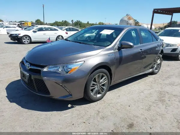 4T1BD1FK3HU223130 2017 TOYOTA CAMRY - Image 2