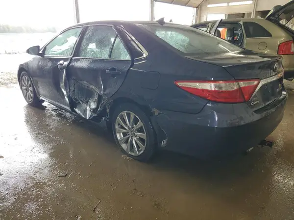 4T1BD1FK3HU226416 2017 TOYOTA CAMRY - Image 2