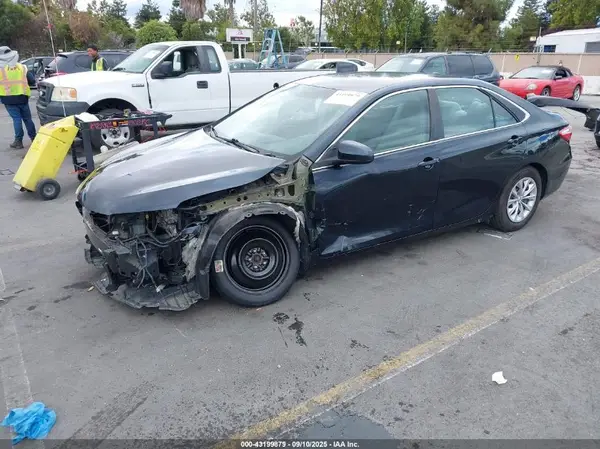 4T1BD1FK4GU183574 2016 TOYOTA CAMRY - Image 2