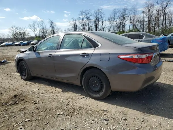 4T1BD1FK4GU194574 2016 TOYOTA CAMRY - Image 2