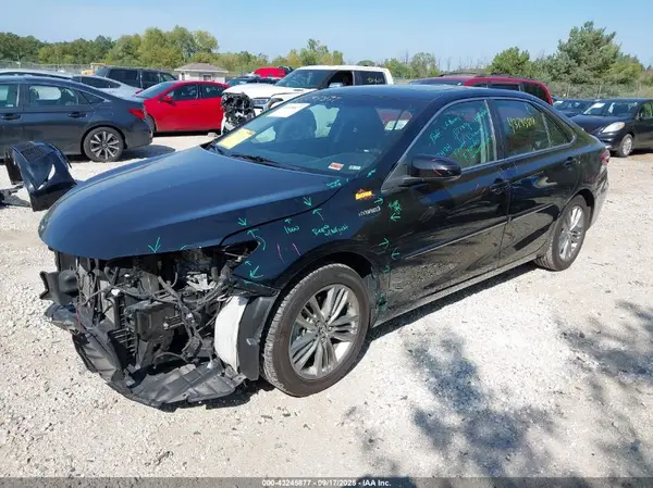 4T1BD1FK4GU194932 2016 TOYOTA CAMRY - Image 2