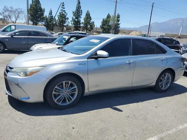 4T1BD1FK4HU205431 2017 TOYOTA CAMRY - Image 1