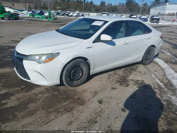 4T1BD1FK4HU206644 2017 TOYOTA CAMRY - Image 2
