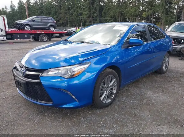 4T1BD1FK4HU209138 2017 TOYOTA CAMRY - Image 2