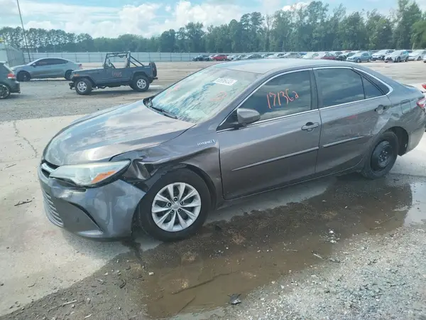 4T1BD1FK4HU211116 2017 TOYOTA CAMRY - Image 1