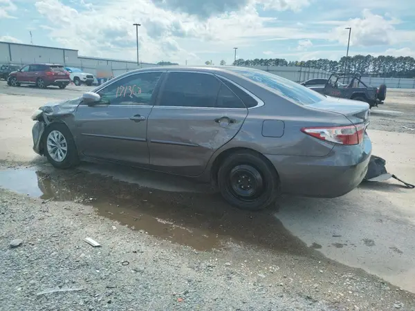 4T1BD1FK4HU211116 2017 TOYOTA CAMRY - Image 2