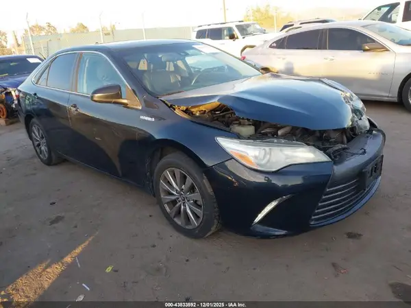 4T1BD1FK4HU212041 2017 TOYOTA CAMRY - Image 1