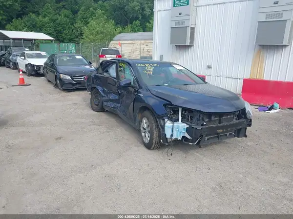 4T1BD1FK4HU221077 2017 TOYOTA CAMRY - Image 1