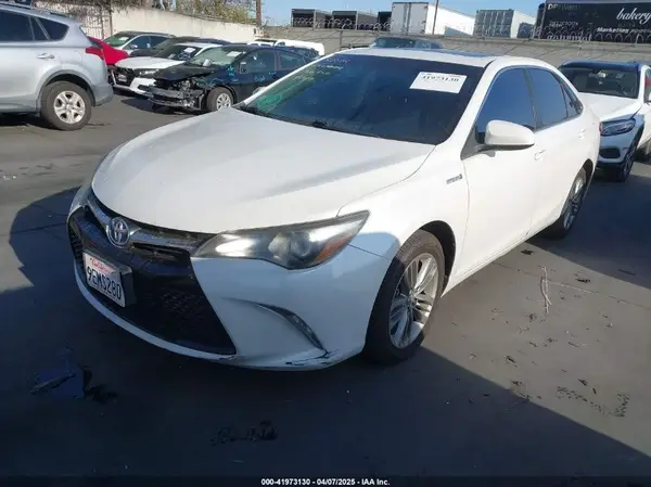4T1BD1FK4HU221175 2017 TOYOTA CAMRY - Image 2