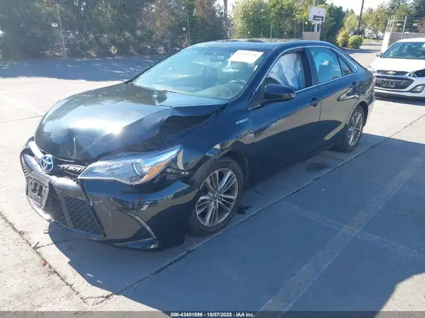 4T1BD1FK4HU222097 2017 TOYOTA CAMRY - Image 2