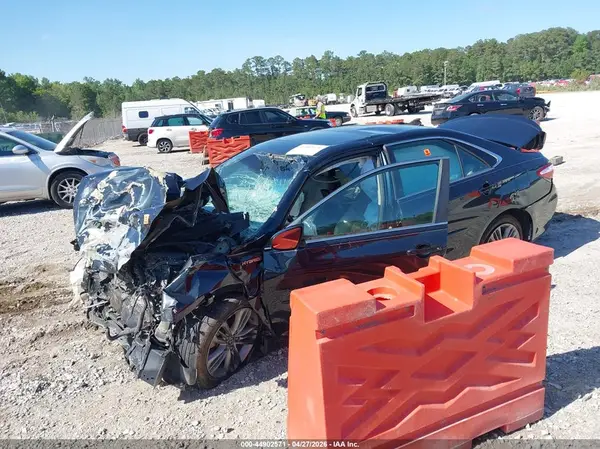 4T1BD1FK4HU222956 2017 TOYOTA CAMRY - Image 2