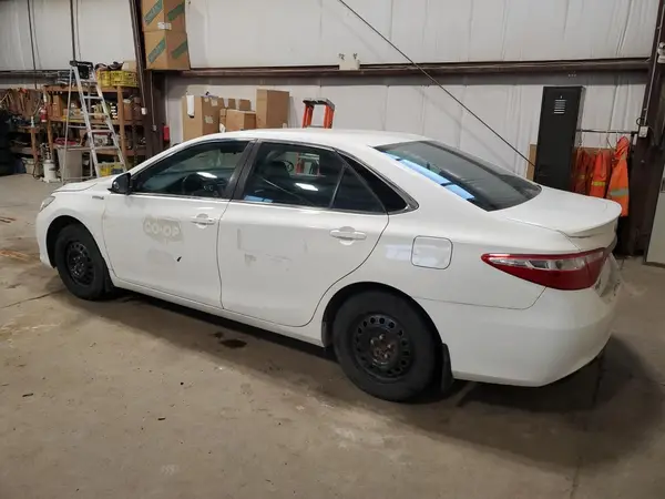 4T1BD1FK4HU225517 2017 TOYOTA CAMRY - Image 2