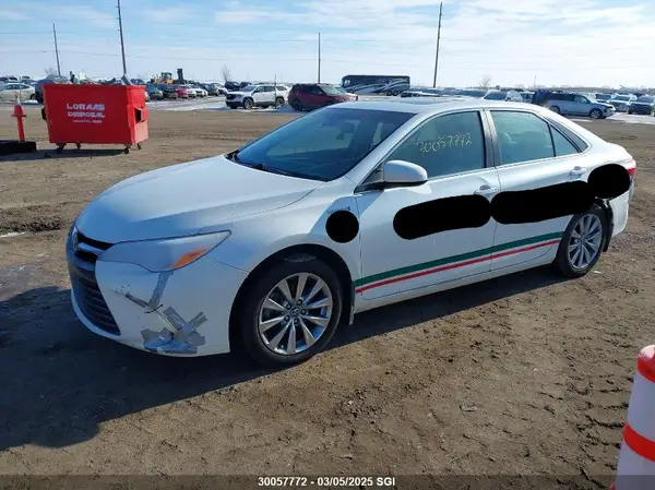 4T1BD1FK4HU228479 2017 TOYOTA CAMRY - Image 2