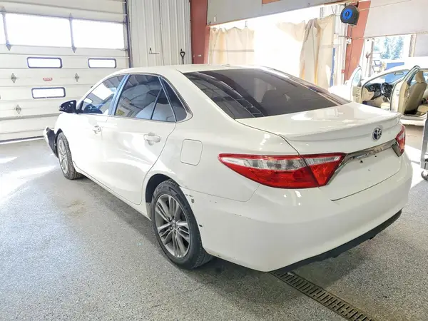 4T1BD1FK5GU179159 2016 TOYOTA CAMRY - Image 2