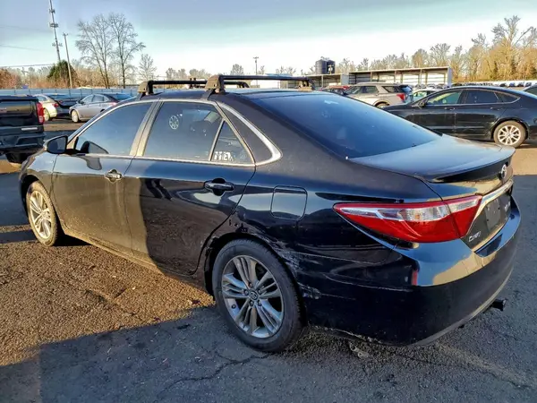 4T1BD1FK5GU191182 2016 TOYOTA CAMRY - Image 2