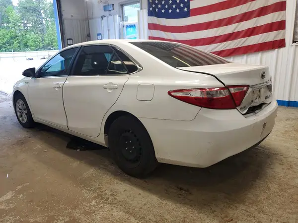 4T1BD1FK5GU192574 2016 TOYOTA CAMRY - Image 2