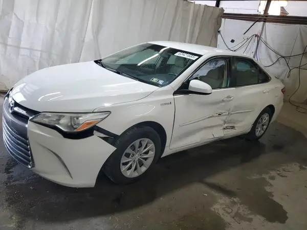 4T1BD1FK5GU197516 2016 TOYOTA CAMRY - Image 1