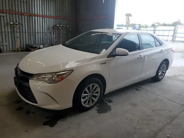4T1BD1FK5GU197581 2016 TOYOTA CAMRY - Image 1