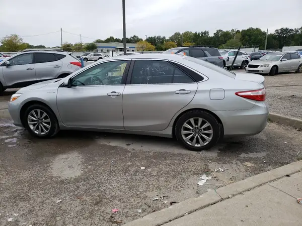 4T1BD1FK5GU198651 2016 TOYOTA CAMRY - Image 2