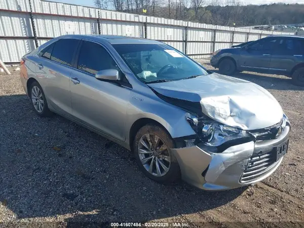 4T1BD1FK5GU200768 2016 TOYOTA CAMRY - Image 1