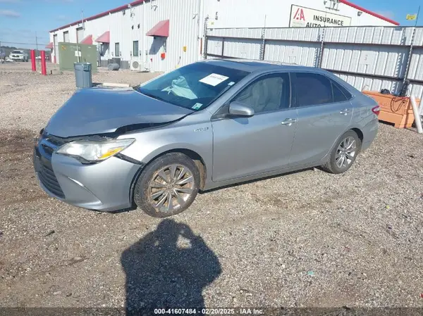 4T1BD1FK5GU200768 2016 TOYOTA CAMRY - Image 2