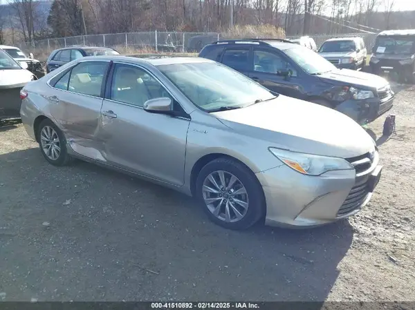 4T1BD1FK5HU201467 2017 TOYOTA CAMRY - Image 1
