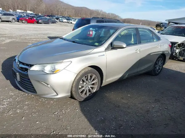 4T1BD1FK5HU201467 2017 TOYOTA CAMRY - Image 2