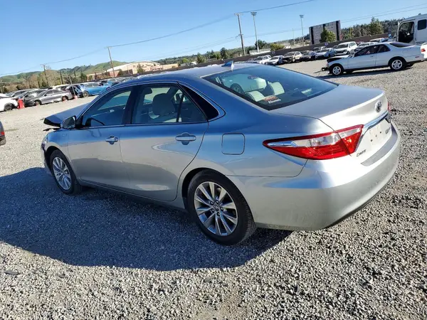 4T1BD1FK5HU212596 2017 TOYOTA CAMRY - Image 2