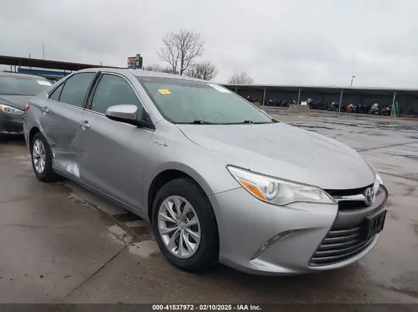 4T1BD1FK5HU214476 2017 TOYOTA CAMRY - Image 1