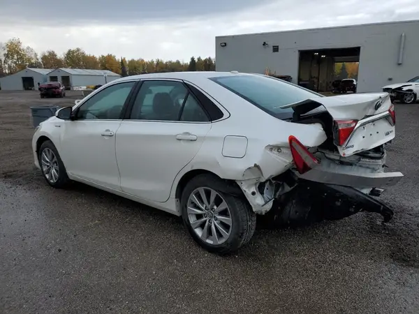 4T1BD1FK5HU219046 2017 TOYOTA CAMRY - Image 2