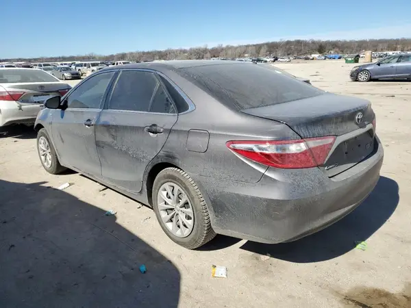 4T1BD1FK5HU220892 2017 TOYOTA CAMRY - Image 2