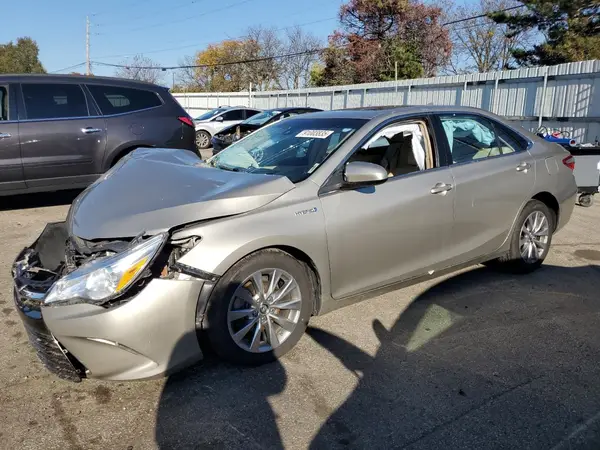 4T1BD1FK5HU228040 2017 TOYOTA CAMRY - Image 1